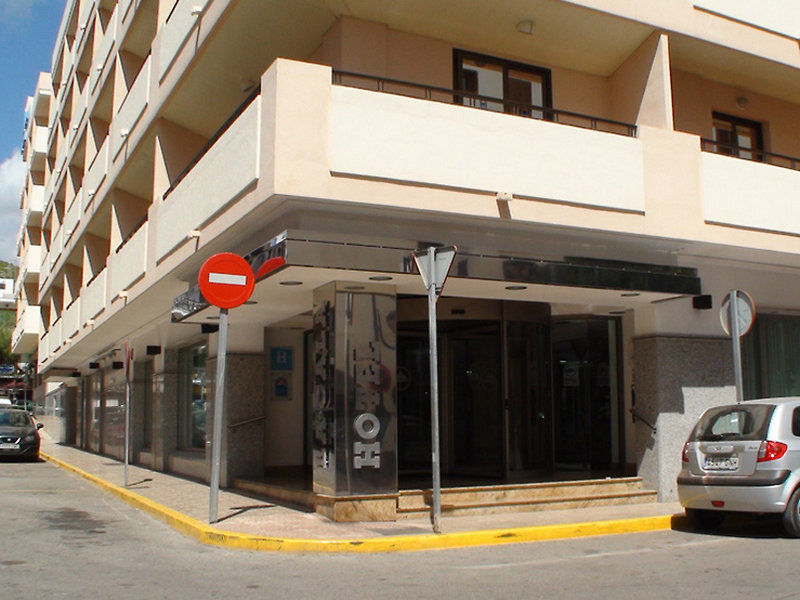 Invisa Hotel La Cala (Adults Only) Santa Eularia des Riu Zewnętrze zdjęcie